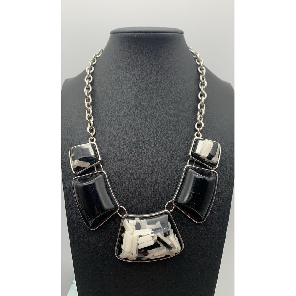 Unique Silver Tone Necklace W Chunky Acrylic Pendants With Encased Acrylic Bits